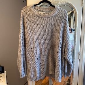 long sleeve grey sweater